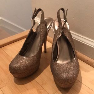 Multicolored sparkle heels